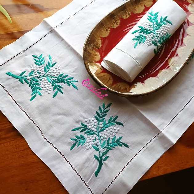ECO friendly white embroidery cotton handmade 4 table mat at ₹2850
