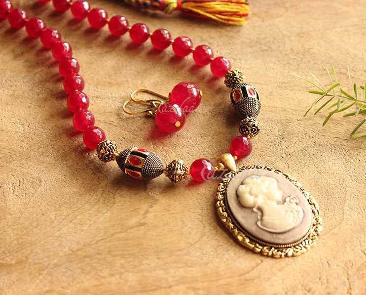 Red antique necklace sales