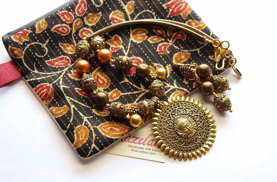 Antique gold tone Goddess pearl necklace set