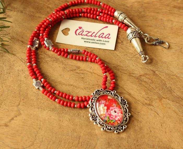Antique style layered Red gemstone beaded necklace 