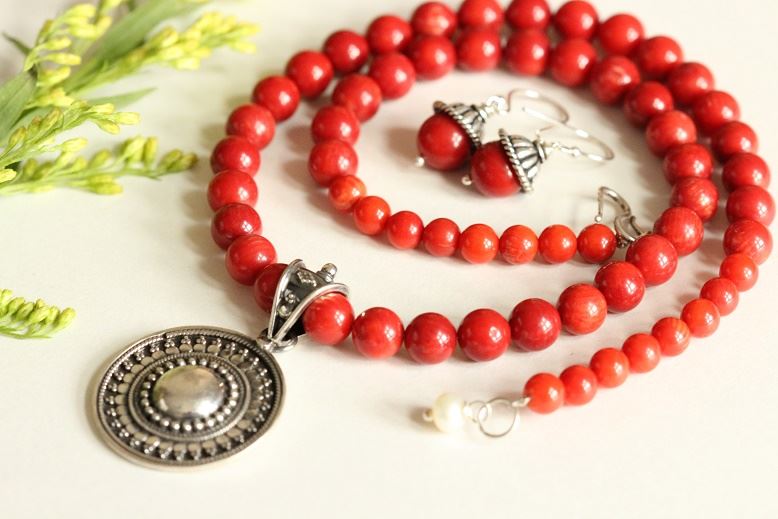 Artisan Red coral  ethnic gemstone necklace 