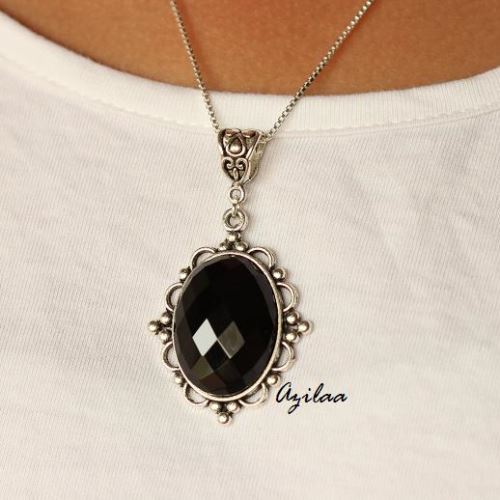 Black onyx gemstone pendant chain necklace at ₹1950 Azilaa