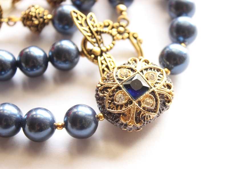Dark blue Pearl designer golden necklace earrings set