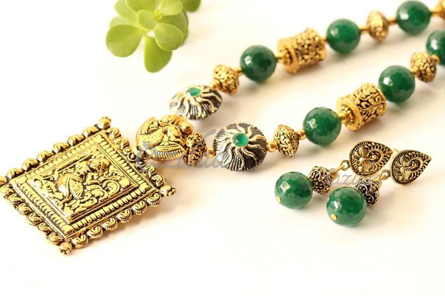 Dark green antique Gold Statement handmade necklace set