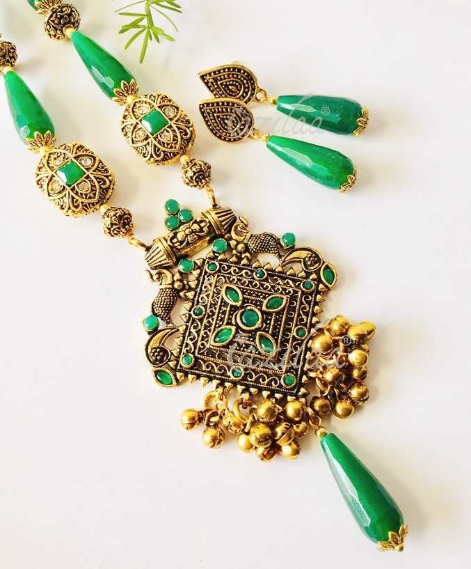 Dark green antique Gold Statement handmade necklace set