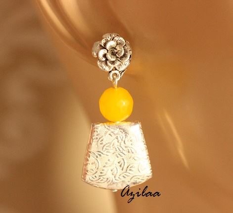 Flower post Designer silver Yellow gemstone earrings
