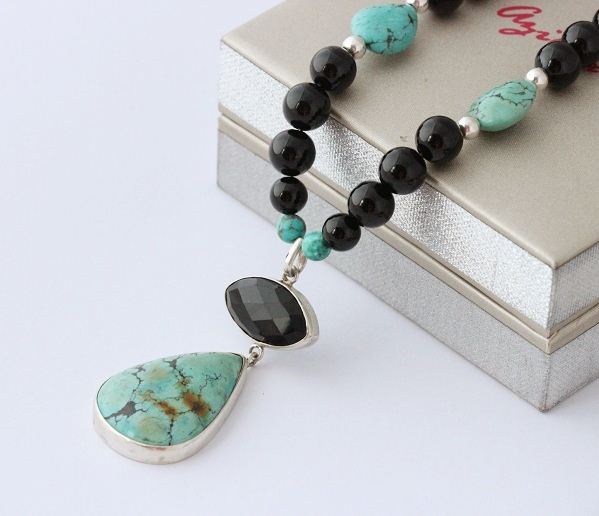 Designer Natural turquoise black onyx necklace earring set