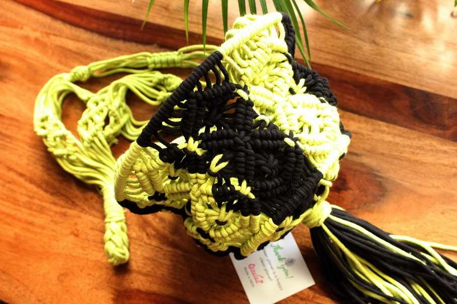 ECO friendly green black cotton macrame handmade 1 plant hanger 