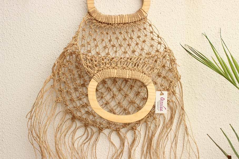 Eco friendly sustainable handmade natural fiber beige bag