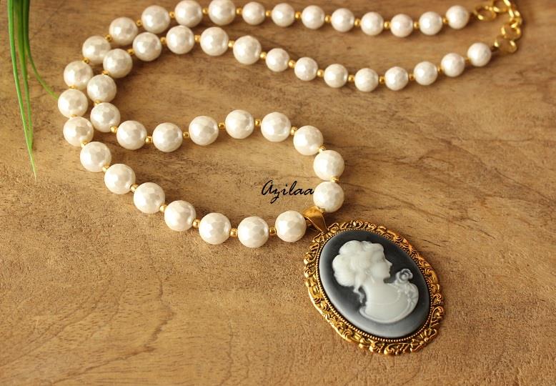 Elegant lady pearl golden designer necklace