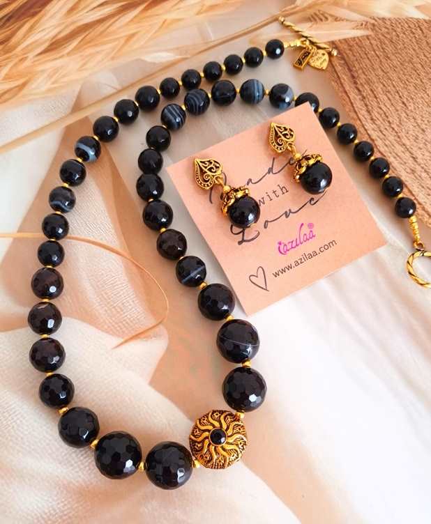 Ethnic Black agate gemstone handmade antique gold tone necklace