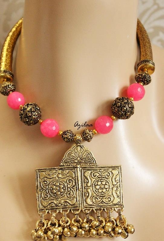 Pink necklace and earring set antique gold tone