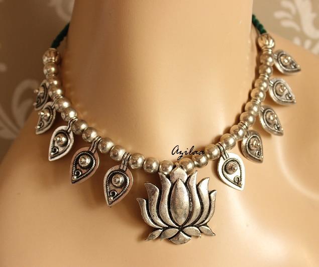 Ethnic lotus green necklace earrings set