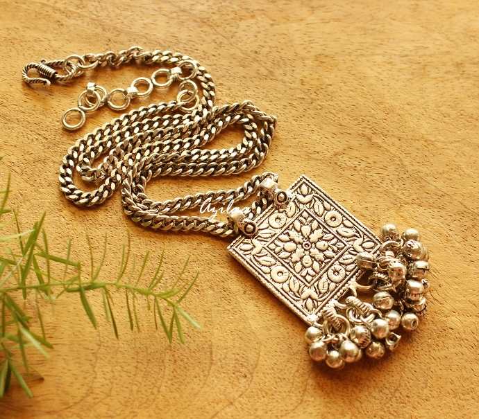 Ethnic tribal boho pendant chain necklace