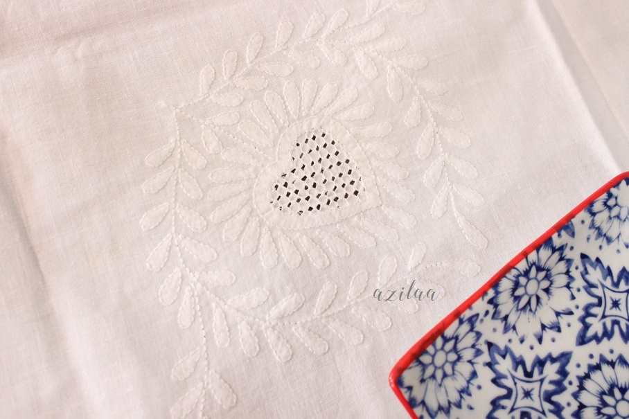 Exquisite Heart white cotton hand embroidered table cloth 01