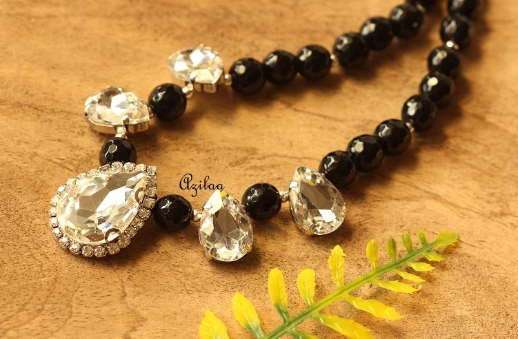Gorgeous Shinny white crystal black agate gemstone Necklace