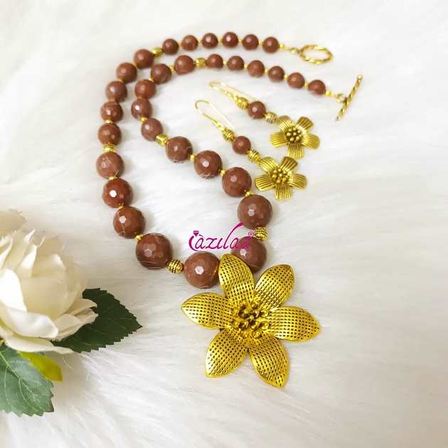 Gorgeous coco antique golden flower necklace set
