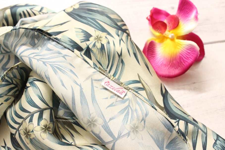 Gorgeous satin tropical leaves scarf Square