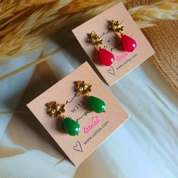 Green drop gemstone antique golden post earrings