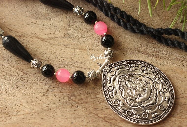 Laxmi Black onyx pink gemstone handmade necklace set