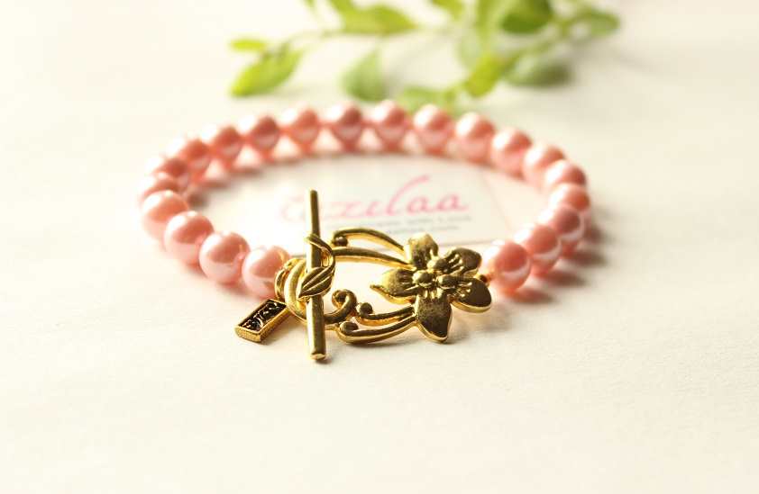 PASTEL Pink shell Pearl designer golden necklace earrings set