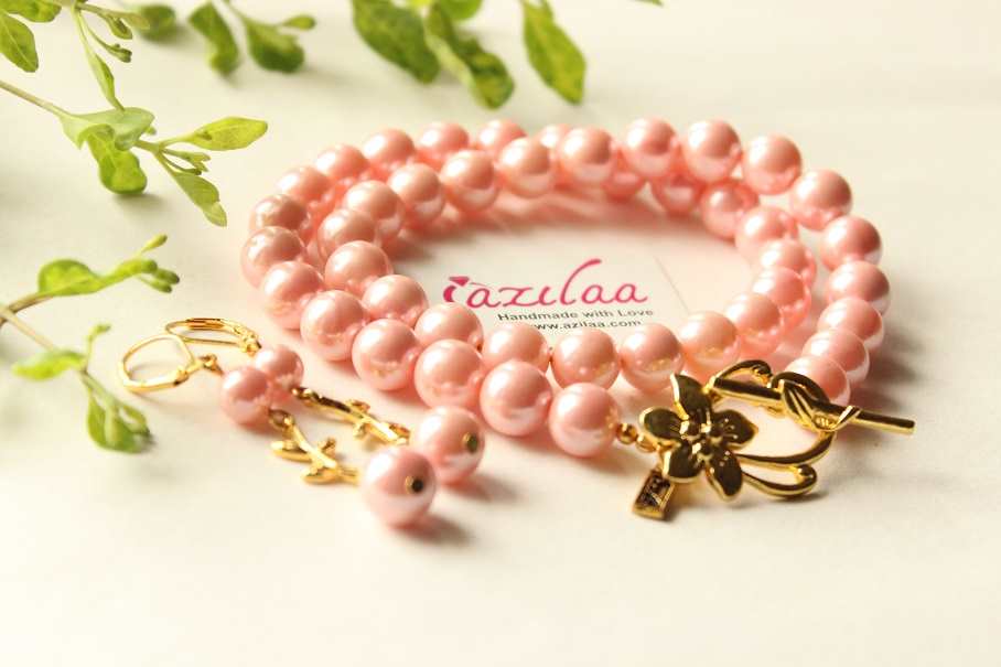 PASTEL Pink shell Pearl designer golden necklace earrings set