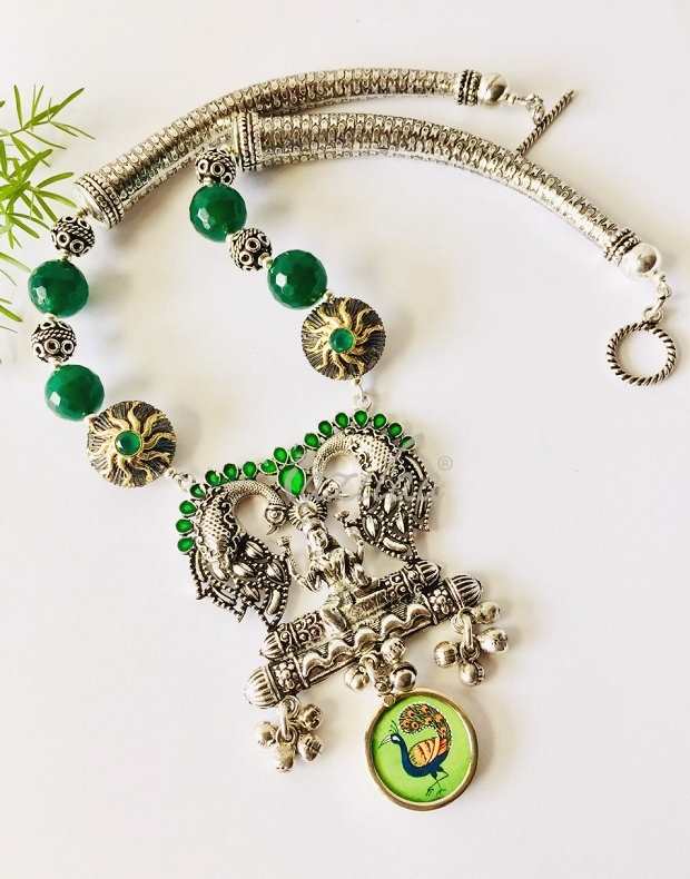 Peacock green Laxmi Gemstone beaded handmade necklace set