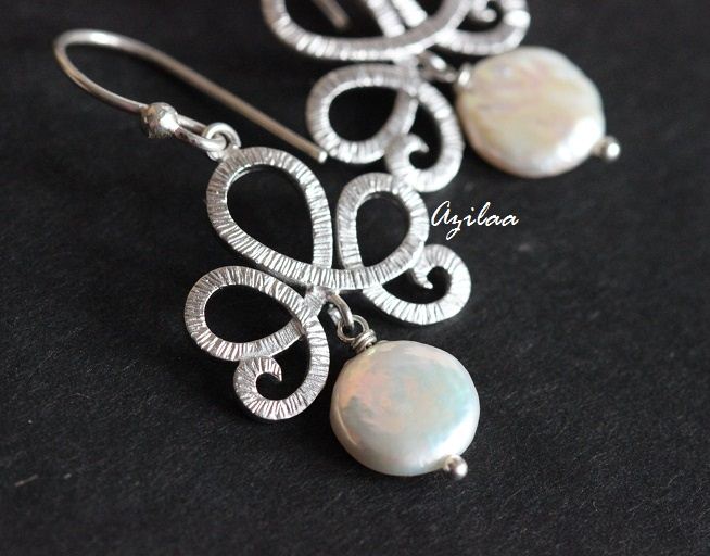 Pearl earrings - dangler earrings - Pearl jewelry - Gift