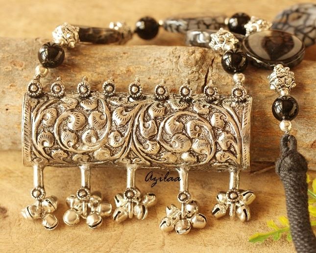 Statement ethnic style huge pendant black gemstone necklace set