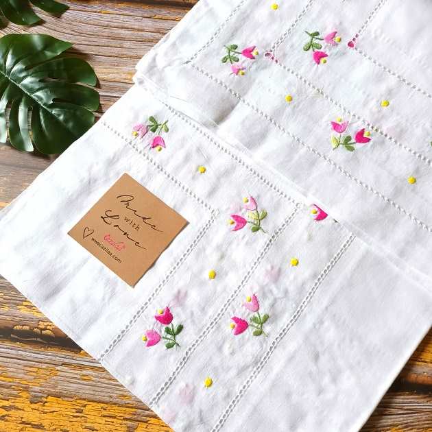 Tulips flower white cotton hand embroidered table cloth 01