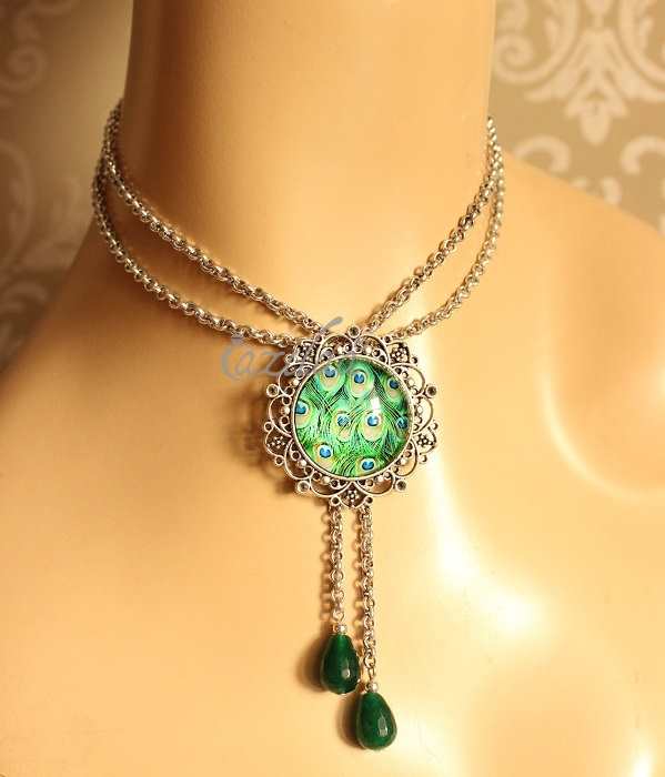 Vintage style Peacock green layered choker pendant necklace 