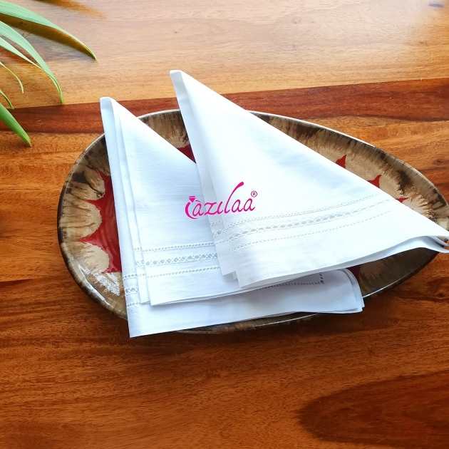 White embroidery cotton handmade table mat and napkin set 