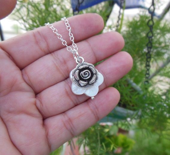 White flower pendant silver rose pendant necklace